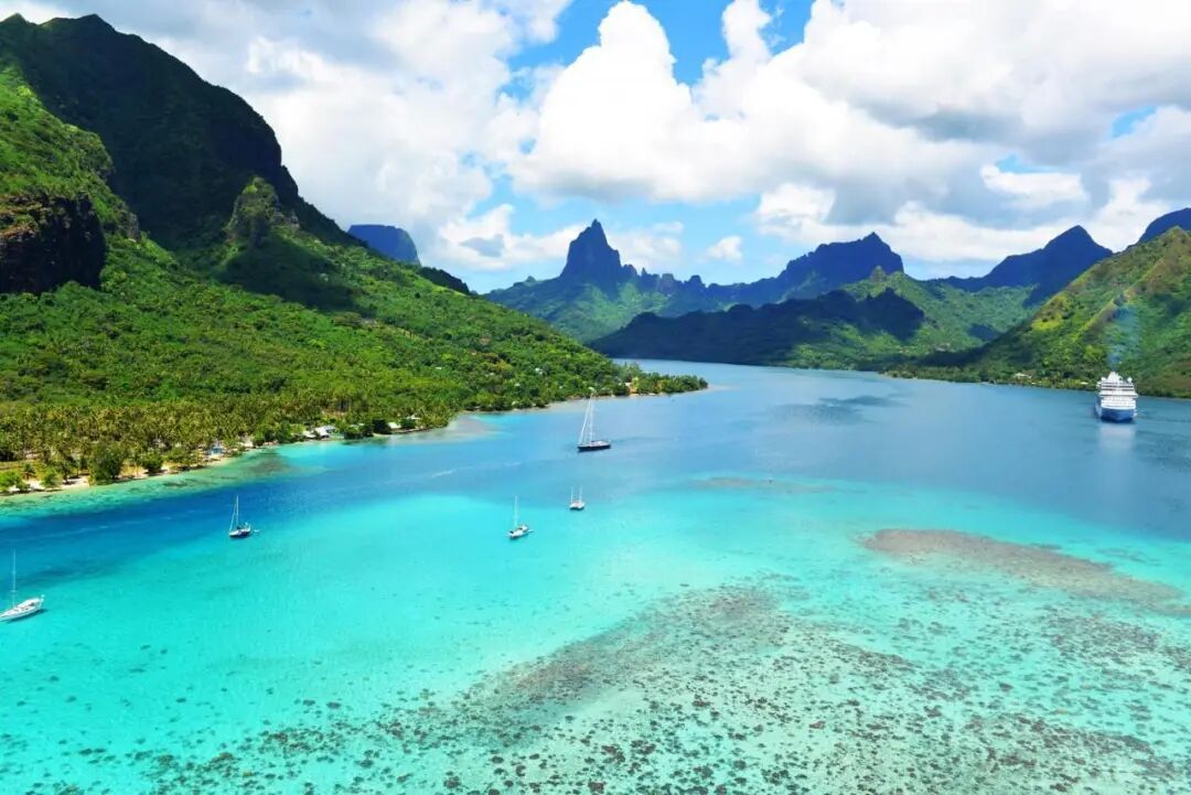 全球十大最美海岛，坠入世间十种蓝插图10